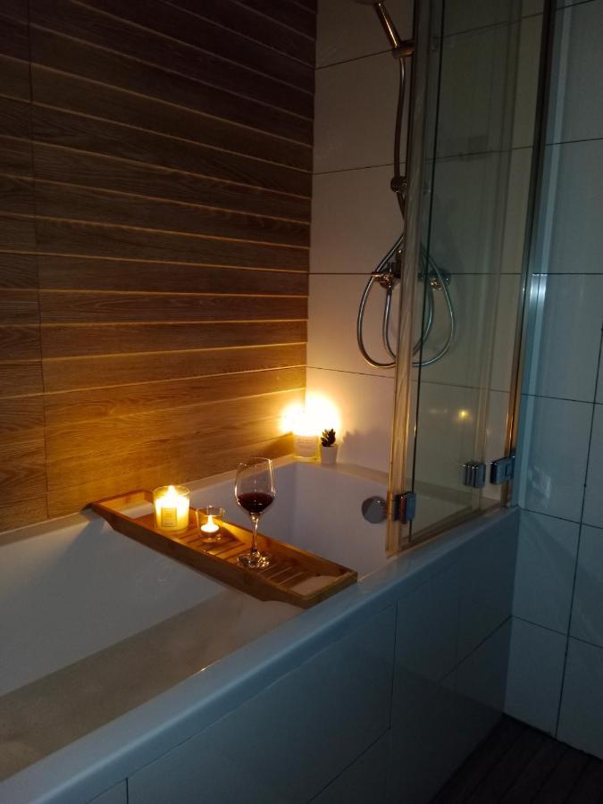 Apartamento Apartament Na Zielonej Z Tarasem Piła Exterior foto
